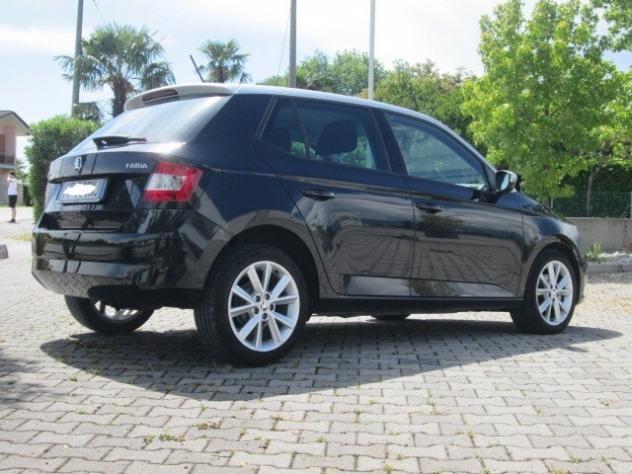 Skoda Fabia 1.4 TDI 90 CV Twin Color Design Edition Argento - Foto 4