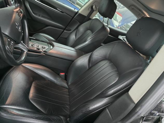 Maserati Levante V6 TETTUCCIO APRIBILE E PANORAMICO - Foto 8
