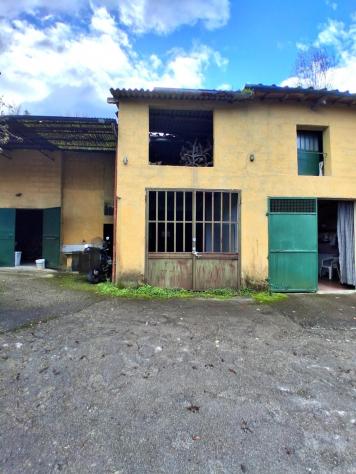 Fienile in vendita a Massa Macinaia - Capannori 70 mq Rif: 1301011