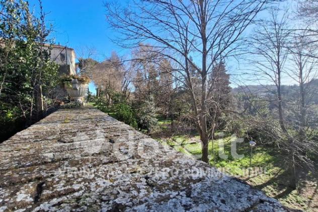 Palazzo / Stabile di 800 m² con più di 5 locali in vendita a Pesaro - Foto 14