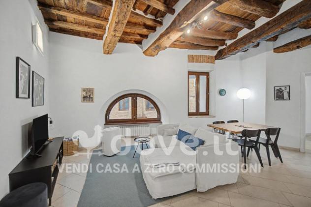 Appartamento di 95 m² con 3 locali in vendita a Siena