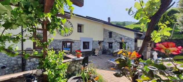 Agriturismo in vendita a Varese Ligure