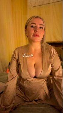 GODI DI UN DOLCE MASSAGGIO CORPO A CORPO CON * E M I L I * - Foto 2 Tel:3508405696