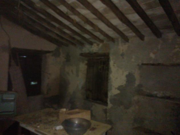 Collina di Pietrasanta-Rustico da ristrutturare con terreno Panoramico vista mare - Foto 9