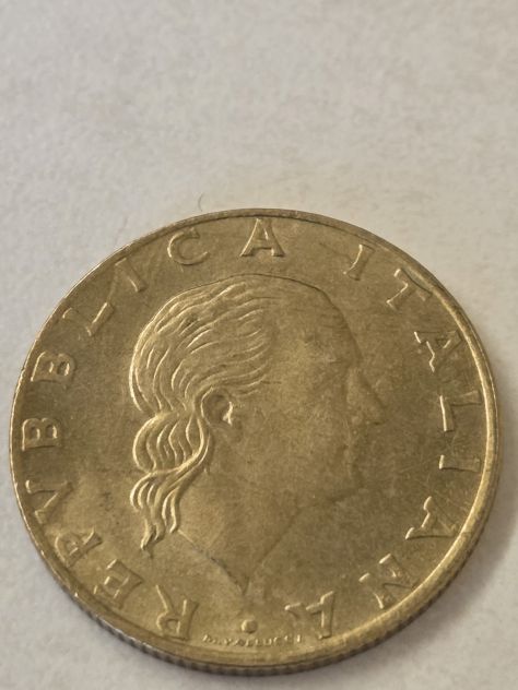 Numismatica moneta da 200 lire repubblica it. del 1994, 180° Arma Carabinieri