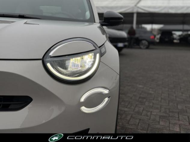 FIAT 600 Hybrid 110 CV DCT MHEV La Prima rif. 23910396 - Foto 9