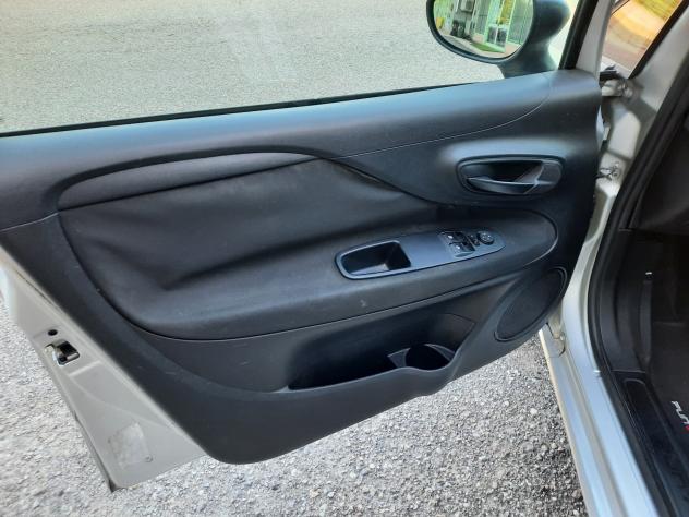Fiat Punto Evo Punto Evo 1.2 5 porte OK NEOPATENTATI !!!!! - Foto 10