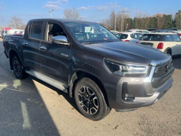 TOYOTA Hilux 2.4 D-4D A/T 4WD 4 porte Double Cab Executive rif. 23499950 - Foto 7