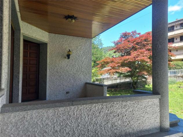 V000550 - VILLA CON 2 APPARTAMENTI GIARDINO E GARAGE - Foto 4