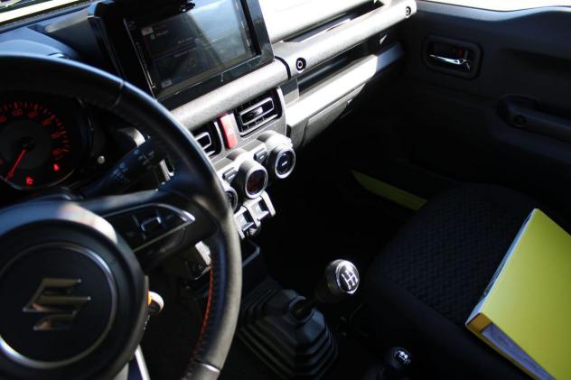 Suzuki Jimny 1.5 5MT Top 4POSTI-GANCIO - Foto 10