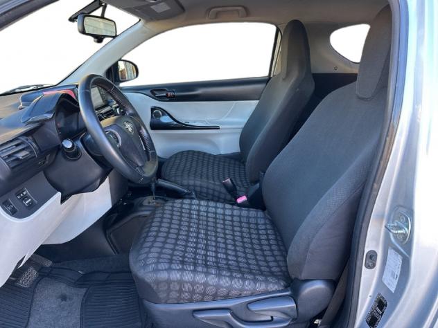 Toyota iQ iQ 1.3 CVT Executive - Foto 9