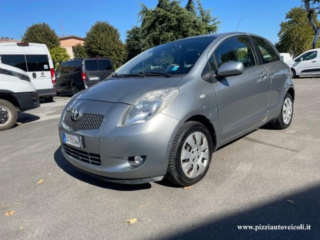 TOYOTA Yaris Verso 1.3i 16V cat Luna '03 rif. 24146070