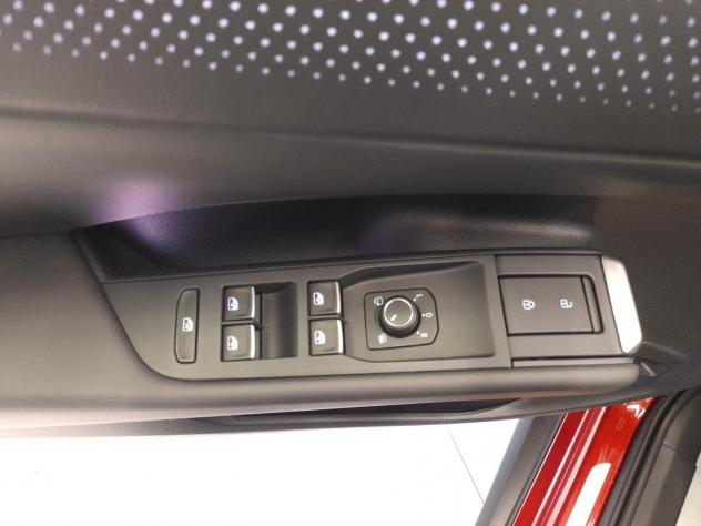 Volkswagen T-Roc 1.5 eTSI 110kW ACT R-Line DSG - Foto 9