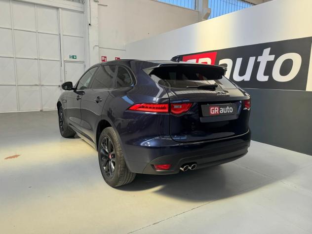 Jaguar F-Pace F-Pace 2.0d Portfolio awd 180cv auto - Foto 10