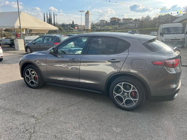 Alfa Romeo Stelvio 2.2 Turbodiesel 190 CV AT8 Q4 Executive - Foto 4