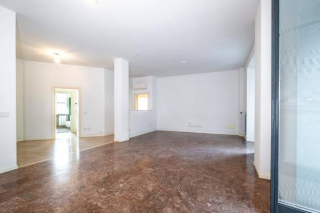 Appartamento di 165 m² con 5 locali e box auto in vendita a Bergamo - Foto 8