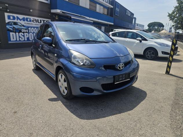 Toyota Aygo 1.0 12V VVT-i 5 porte Sol - Foto 2