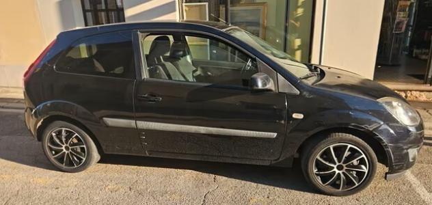 FORD FIESTA 1.4 TDCi 68 CV 3p. Ideale per Neopatentati! - Foto 3