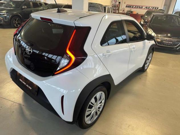 TOYOTA Aygo X 1.0 VVT-i 72 CV 5 porte Active S-CVT rif. 21677706 - Foto 6