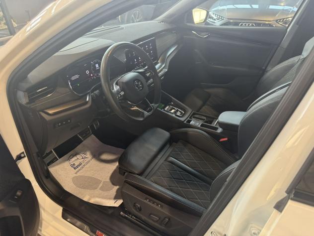Škoda Octavia 2.0 TDI EVO 147KW RS DSG 4WD - Foto 7