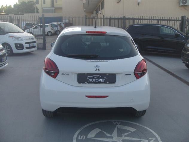 Peugeot 208 BlueHDi 75 5 porte Allure - 2015 - Foto 4