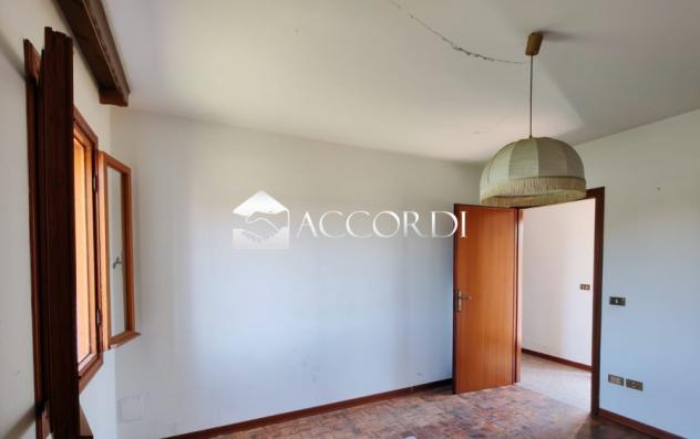 CASA INDIPENDENTE di 5 vani e di 450 mq (MUSSOLENTE) rif. BL068 - Foto 3
