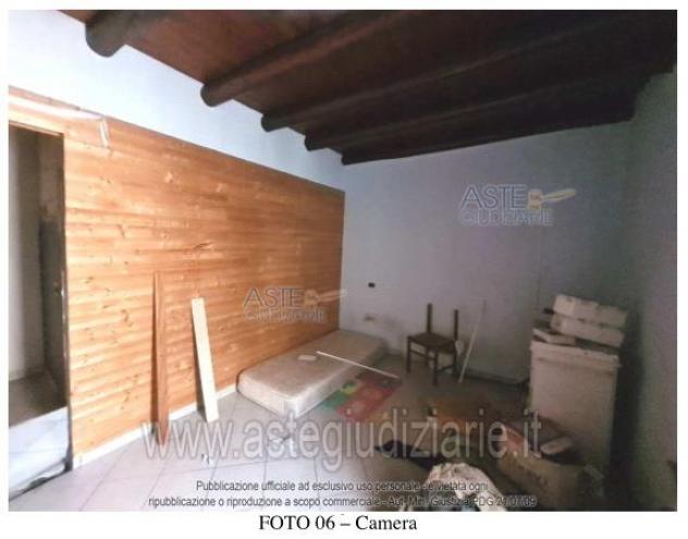 IMMOBILI-IMMOBILE RESIDENZIALE-STRADA DELLA BASSA 24 - Foto 4
