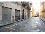 Locale Commerciale in affitto a Enna