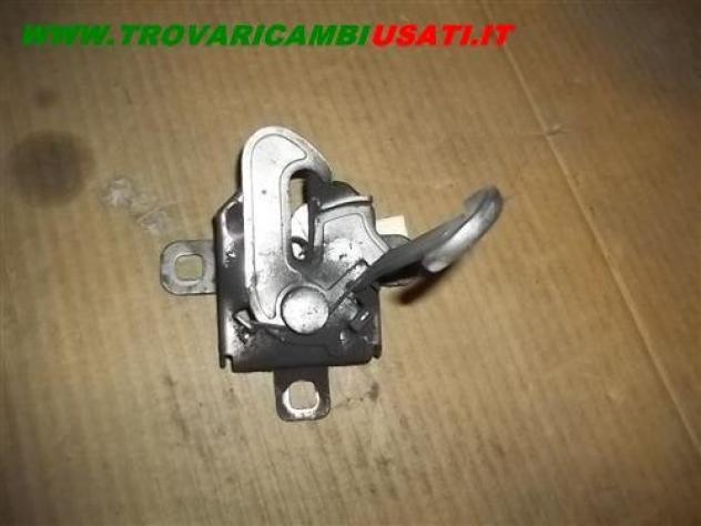 SERRATURA COFANO ANT. FIAT PUNTO (2Y/4C/3X) Carrozzeria Lamierati esterni Cofano Serratura cofano FIAT - GRANDE PUNTO - 01-09-2005 - 01-12-2011, F