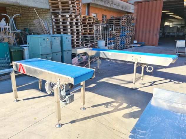 2 nastri in plastica alimentare forata usati