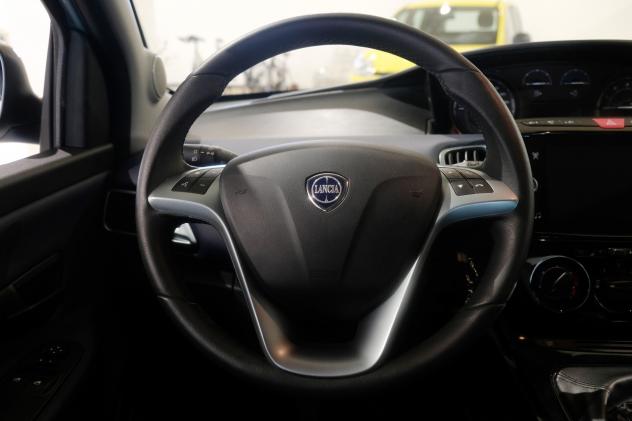 Lancia Ypsilon 1.0 FireFly 5 porte S&S Hybrid - Foto 8