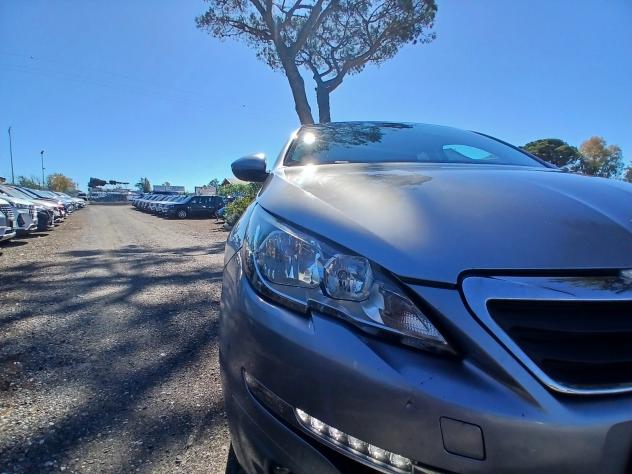 Peugeot 308 BlueHDi 130 S&S EAT8 SW Allure Pack - Foto 10