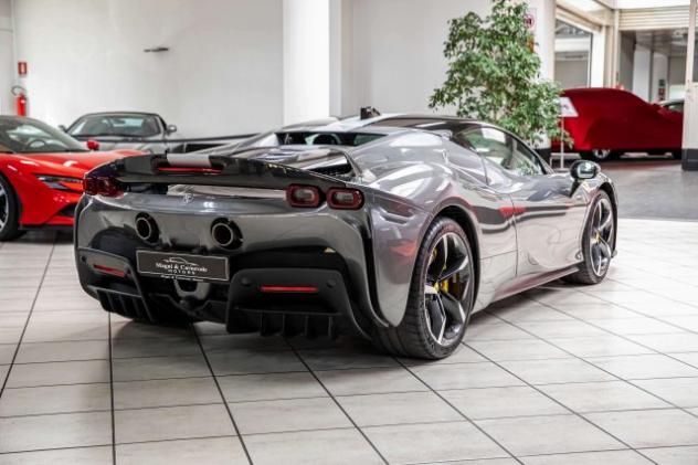 FERRARI SF90 Stradale ASSETTO FIORANO ESTESO|RACING SEATS+BELT rif. 23823541 - Foto 7