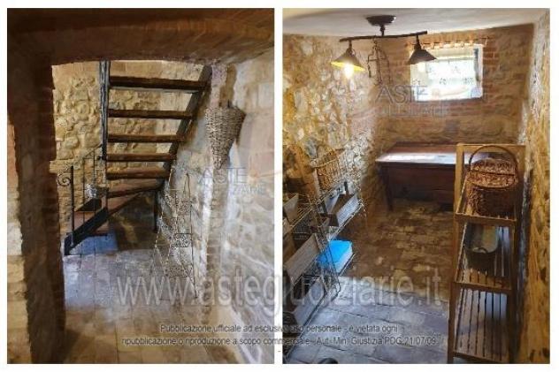 IMMOBILI-IMMOBILE RESIDENZIALE-Frazione Rezzano, Località Belvedere 10 - Foto 3