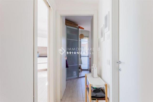 USMATE VELATE: IN VENDITA TRE LOCALI + SERVIZI E TERRAZZO. - Foto 10