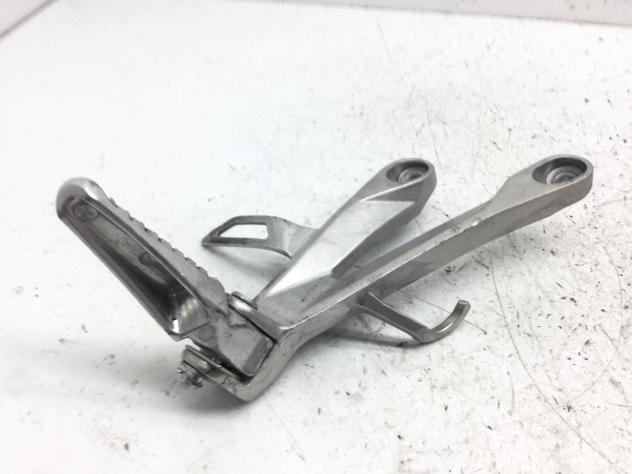 HONDA CBR RR ABS KM0 600 PEDANA POGGIAPIEDE POSTERIORE DESTRA E STAFFA 2024 2026