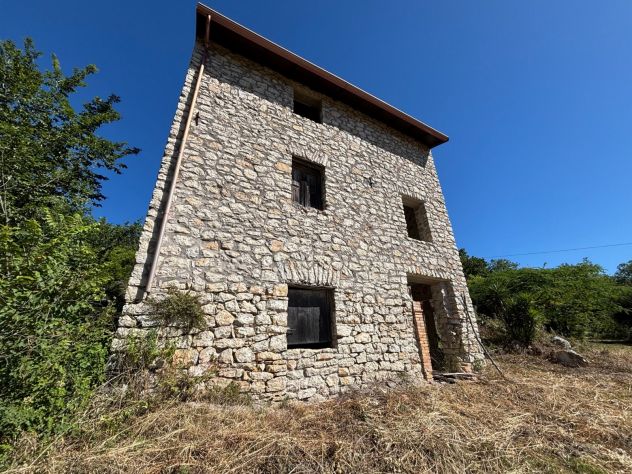 ANTICO FABBRICATO RURALE CON TERRENO - CASTELFORTE - Rif. V3154 - Foto 4