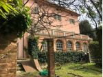 Villa in vendita a Calci 600 mq  Rif: 1402590