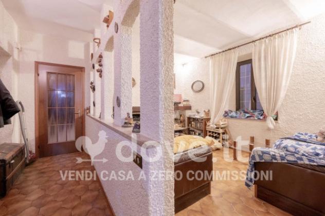 Appartamento di 150 m² con 3 locali e box auto doppio in vendita a Cocquio-Trevisago - Foto 2