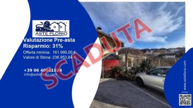 Immobile in asta di 160 m², box auto in vendita a Novella