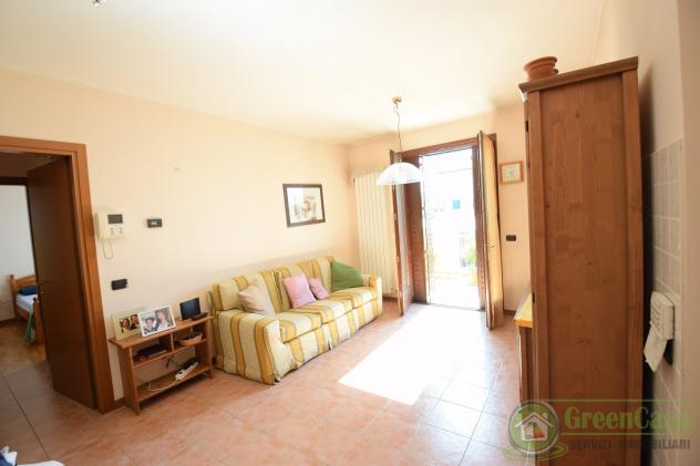 APPARTAMENTO di 3 vani e di 105 mq (ORNAGO) rif. IGC 3 LOCALI ORNAGO - Foto 2