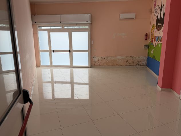 NEGOZIO 230MQ TRE PUNTI LUCE Casoria - Foto 10