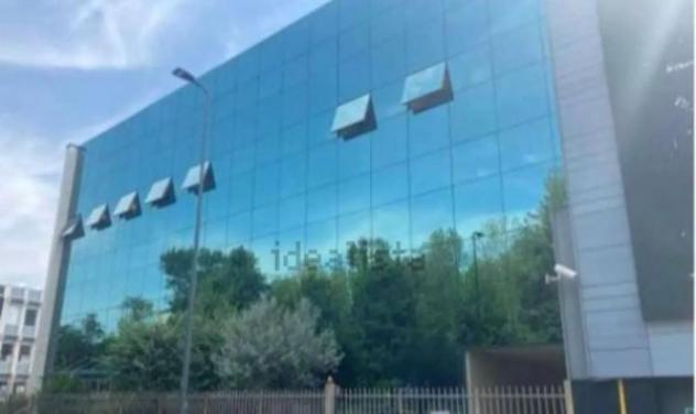 Immobile di 727 m² con più di 5 locali in affitto a Milano - Foto 2