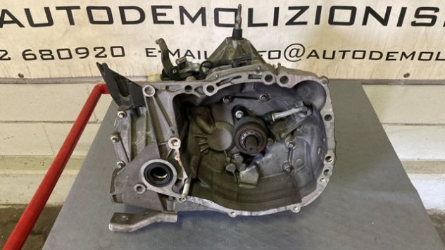 Cambio manuale Renault Clio 1.2 16v del 2011(8200699942)