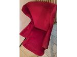 BELLISSIMA POLTRONA IKEA COLORE ROSSO CON PUFF