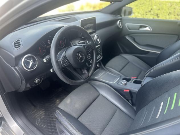 Mercedes-Benz Classe A A 220 d Business 177cv auto *17'', HARMAN KARDON, PROMO AZZURRA* - Foto 10
