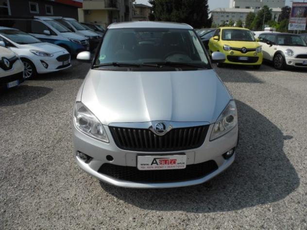 SKODA Fabia 1.6 TDI CR 75cv 5p. Ambition -OkNEOPATEN.-EURO 5/B rif. 24215877 - Foto 3