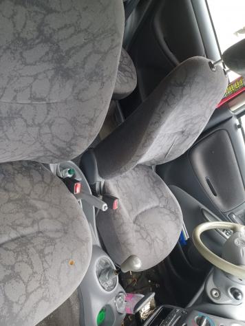 Toyota Yaris 1.3i 16V cat 5 porte Luna '03 - Foto 6