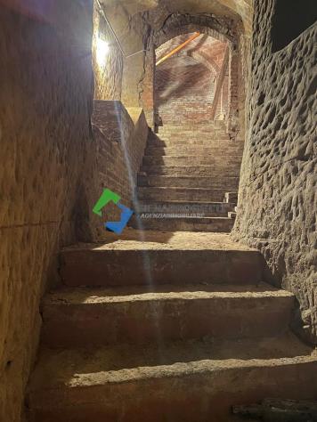 Un Gioiello Segreto nel Cuore di Siena, Centro storico con giardino privato e tre posti auto. - Foto 10