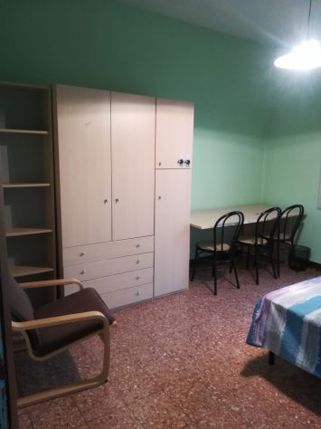 stanza singola in appartamento condiviso